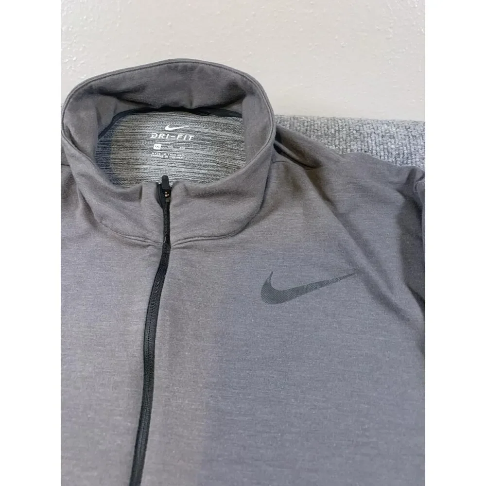 Nike Men's Sweatshirt